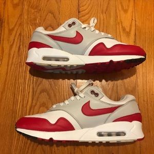 Air Max 90/1 'University Red'  SKU: AJ7695-100